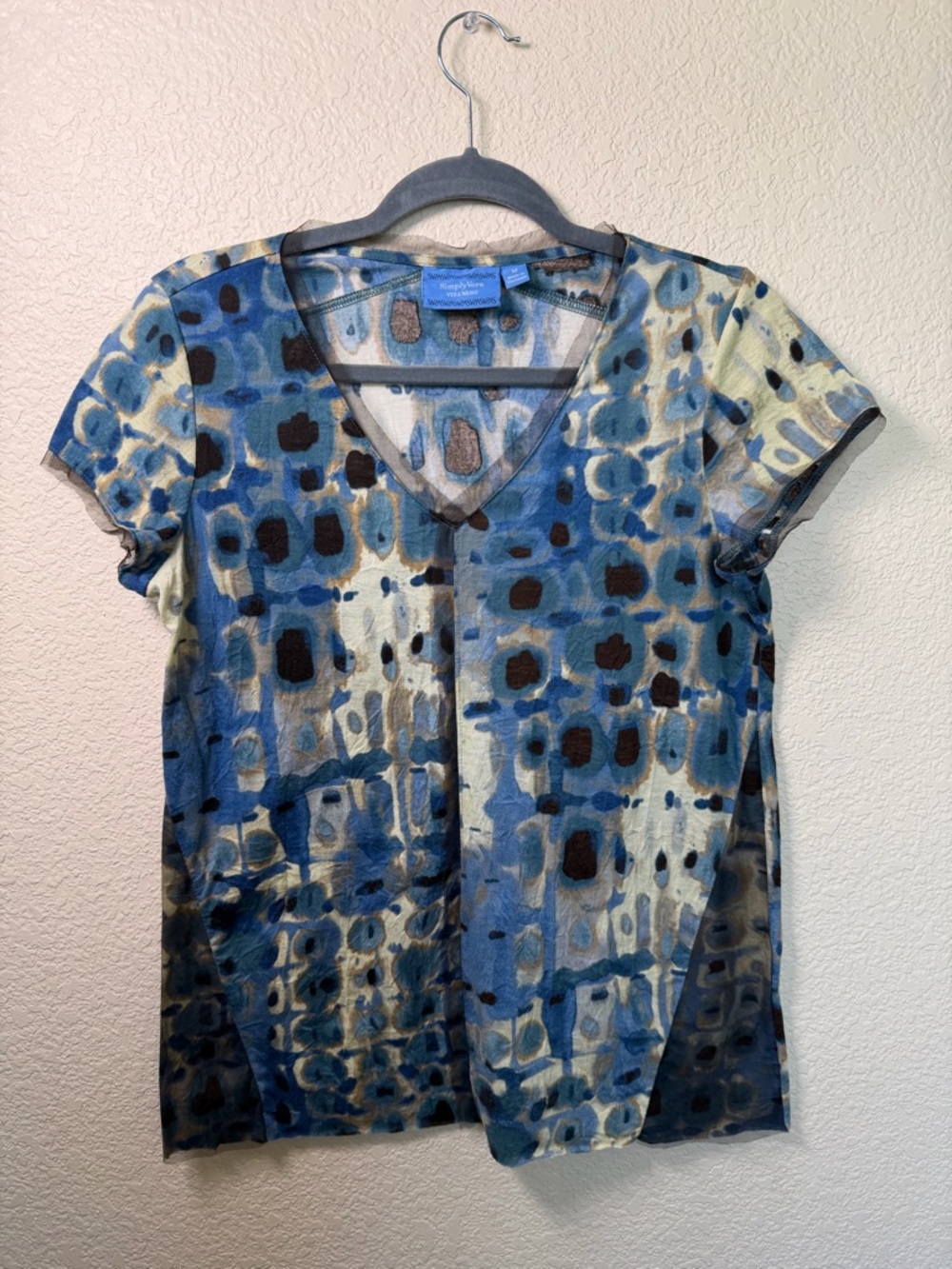 Simply Vera Vera Wang Abstract Blue and Brown Tee